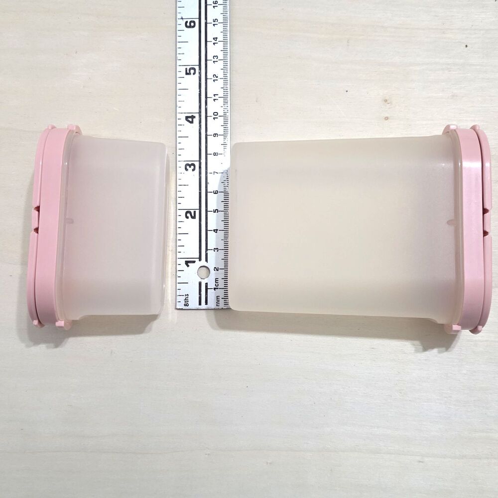 Lot Of 8 Tupperware #1843 #1846 Modular Mates Spice Shakers Pink Magnet Snap Lid - Picture 6 of 6
